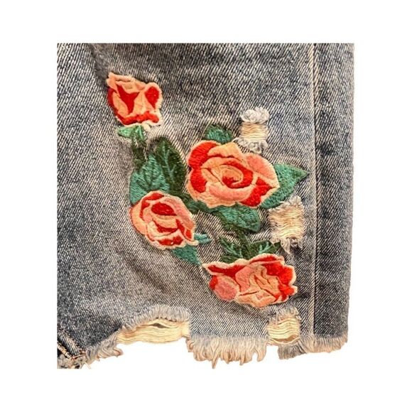 ZARA DENIM HIGH WAISTED FLORAL EMBROIDERED DISTRESSED CUT OFF MINI SKIRT SIZE S - Picture 5 of 7